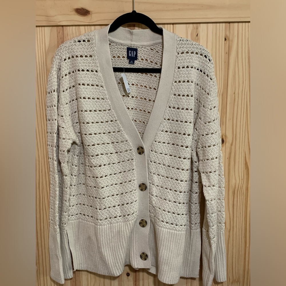 GAP 24/7 Split Hem  Sweater NWT Size Medium Tall